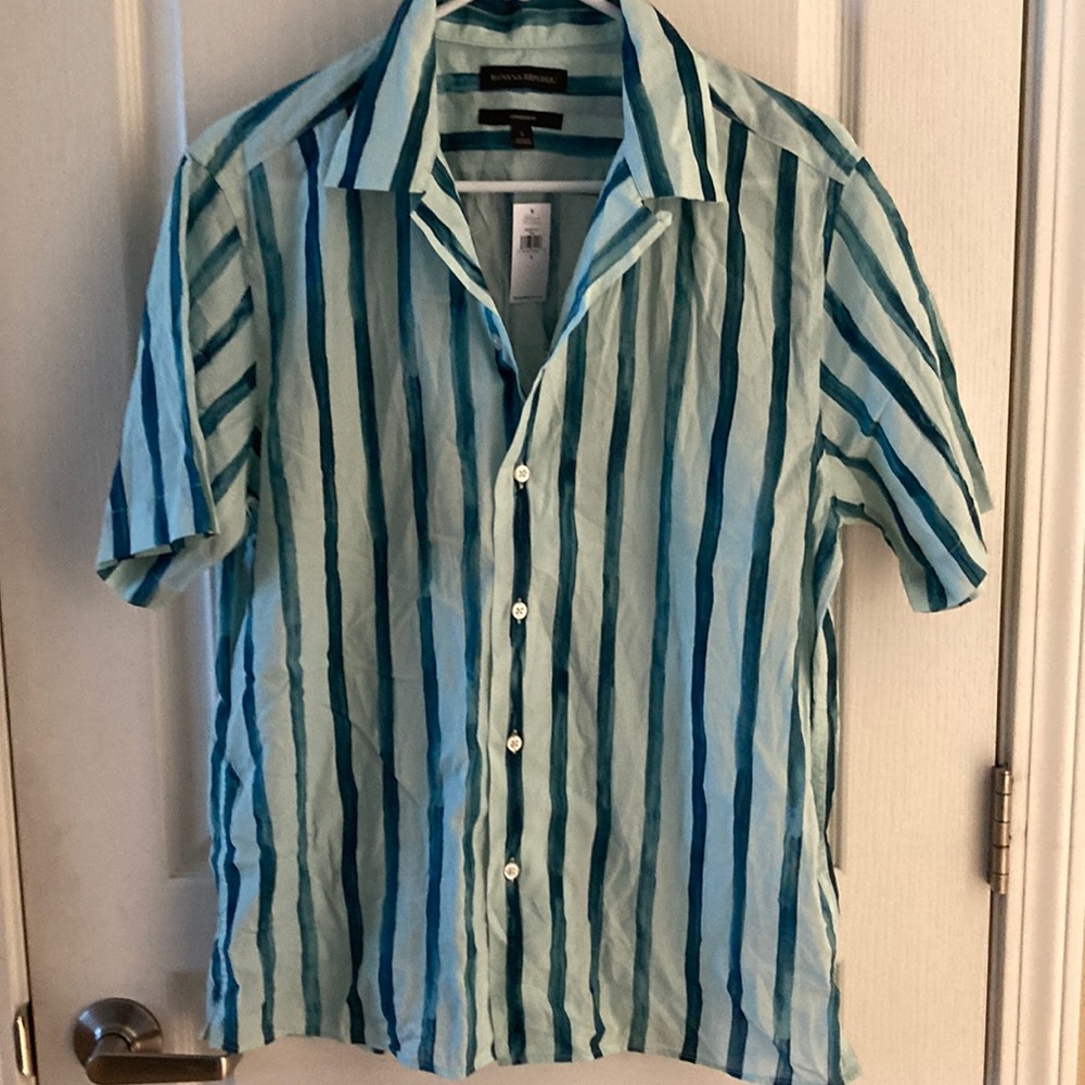 New Banana Republic Organic Resort Shirt
